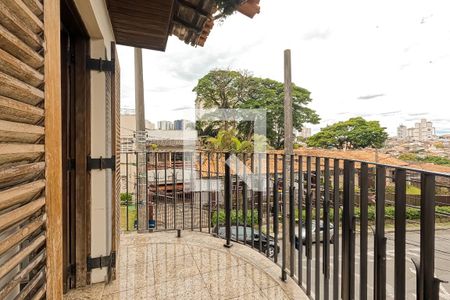 Casa à venda com 350m², 3 quartos e 4 vagasVaranda da Suíte 2
