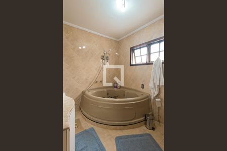 Casa à venda com 350m², 3 quartos e 4 vagasBanheiro da Suíte 3