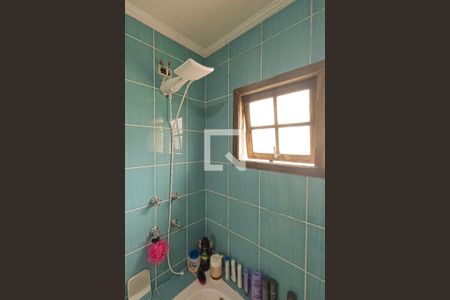 Casa à venda com 350m², 3 quartos e 4 vagasBanheiro da Suíte 2