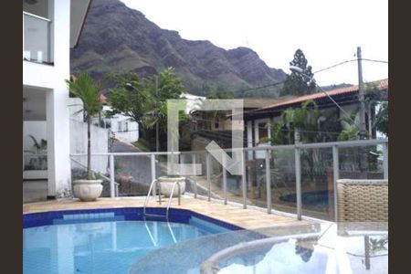 Casa à venda com 380m², 5 quartos e 6 vagas