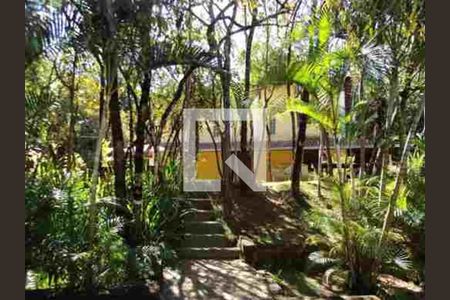 Casa de condomínio à venda com 468m², 3 quartos e 10 vagas