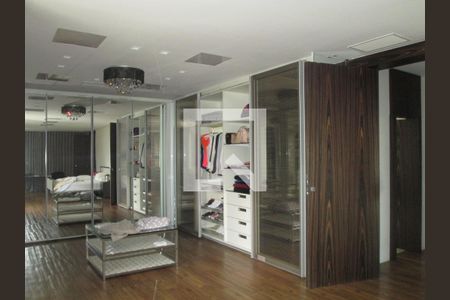 Casa de condomínio à venda com 1056m², 5 quartos e 15 vagas