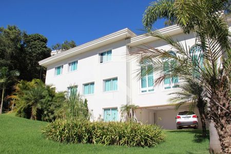 Casa à venda com 620m², 3 quartos e 6 vagas