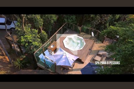 Casa de condomínio à venda com 680m², 5 quartos e 4 vagas