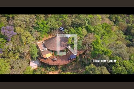 Casa de condomínio à venda com 680m², 5 quartos e 4 vagas