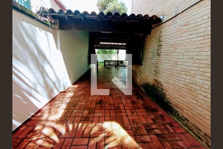 Casa à venda com 370m², 4 quartos e 5 vagas