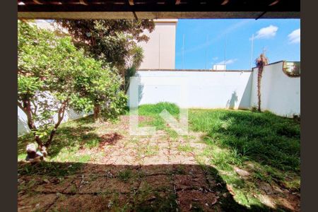 Casa à venda com 370m², 4 quartos e 5 vagas