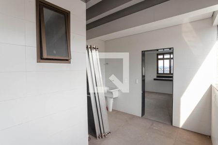 Apartamento à venda com 278m², 4 quartos e 4 vagas Apartamento à venda com 278m², 4 quartos e 4 vagasCobertura - Área de serviço