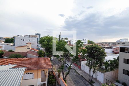 Apartamento à venda com 278m², 4 quartos e 4 vagas Apartamento à venda com 278m², 4 quartos e 4 vagasVista do cômodo reversível
