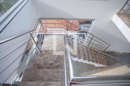 Apartamento à venda com 278m², 4 quartos e 4 vagas Apartamento à venda com 278m², 4 quartos e 4 vagasEscada