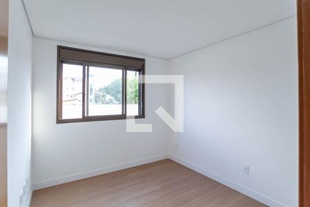 Apartamento à venda com 278m², 4 quartos e 4 vagas Apartamento à venda com 278m², 4 quartos e 4 vagasSuíte 3