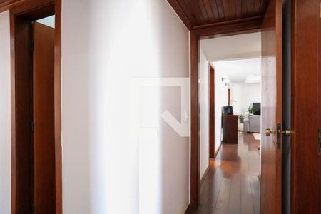 Apartamento à venda com 150m², 4 quartos e 2 vagasCorredor