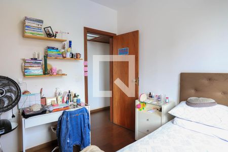 Apartamento à venda com 150m², 4 quartos e 2 vagasQuarto 2