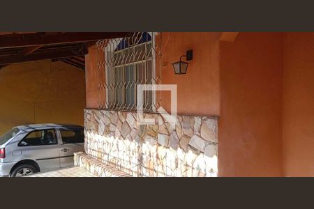 Casa à venda com 311m², 3 quartos e 1 vaga