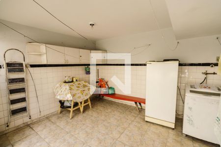 Casa à venda com 210m², 4 quartos e 2 vagasLavanderia