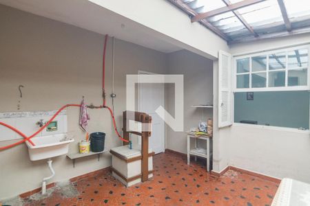 Casa à venda com 277m², 3 quartos e 2 vagasQuintal