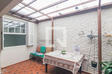 Casa à venda com 277m², 3 quartos e 2 vagasQuintal