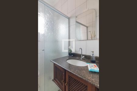 Casa à venda com 277m², 3 quartos e 2 vagasBanheiro Casa 2