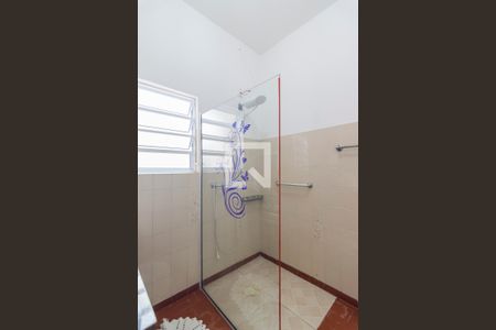 Casa à venda com 277m², 3 quartos e 2 vagasBanheiro