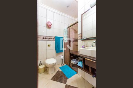 Casa à venda com 145m², 3 quartos e 2 vagas Casa à venda com 145m², 3 quartos e 2 vagasBanheiro da Suite