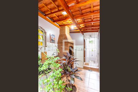 Casa à venda com 145m², 3 quartos e 2 vagas Casa à venda com 145m², 3 quartos e 2 vagasEspaço Gourmet