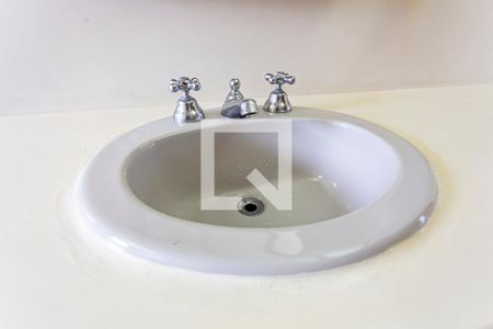 Apartamento à venda com 173m², 3 quartos e 2 vagas Apartamento à venda com 173m², 3 quartos e 2 vagasDetalhe do Banheiro