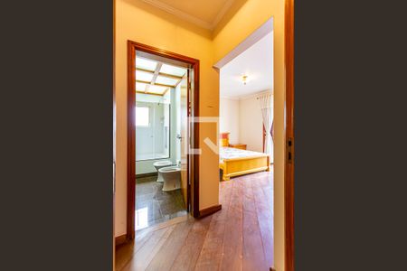 Apartamento à venda com 173m², 3 quartos e 2 vagas Apartamento à venda com 173m², 3 quartos e 2 vagasSuite