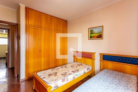 Apartamento à venda com 173m², 3 quartos e 2 vagas Apartamento à venda com 173m², 3 quartos e 2 vagasQuarto 1