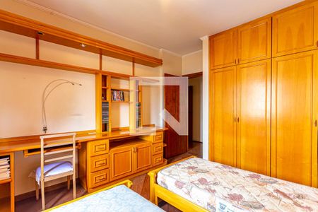 Apartamento à venda com 173m², 3 quartos e 2 vagas Apartamento à venda com 173m², 3 quartos e 2 vagasQuarto 1