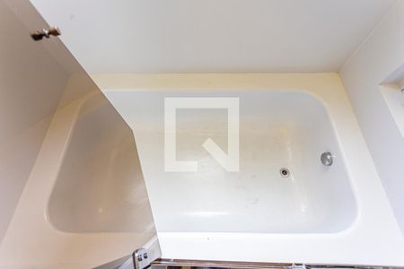 Apartamento à venda com 173m², 3 quartos e 2 vagas Apartamento à venda com 173m², 3 quartos e 2 vagasDetalhe do Banheiro da Suite