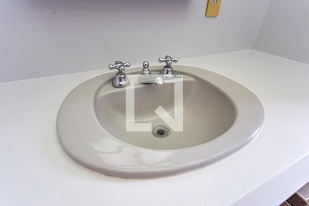 Apartamento à venda com 173m², 3 quartos e 2 vagas Apartamento à venda com 173m², 3 quartos e 2 vagasDetalhe do Banheiro da Suite