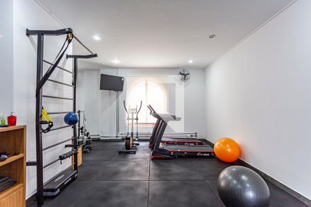 Apartamento à venda com 173m², 3 quartos e 2 vagas Apartamento à venda com 173m², 3 quartos e 2 vagasÁrea comum - Academia