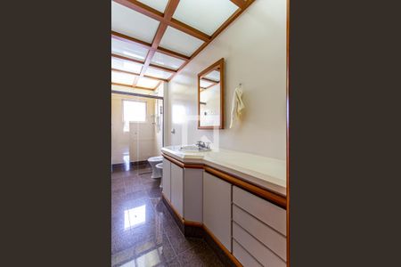 Apartamento à venda com 173m², 3 quartos e 2 vagas Apartamento à venda com 173m², 3 quartos e 2 vagasBanheiro