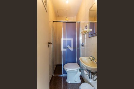 Apartamento à venda com 173m², 3 quartos e 2 vagas Apartamento à venda com 173m², 3 quartos e 2 vagasBanheiro de Serviço