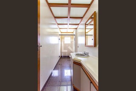 Apartamento à venda com 173m², 3 quartos e 2 vagas Apartamento à venda com 173m², 3 quartos e 2 vagasBanheiro