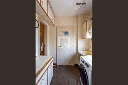 Apartamento à venda com 173m², 3 quartos e 2 vagas Apartamento à venda com 173m², 3 quartos e 2 vagasÁrea de Serviço