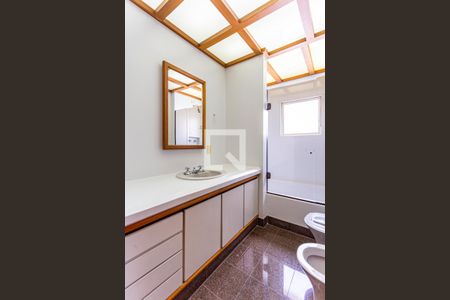 Apartamento à venda com 173m², 3 quartos e 2 vagas Apartamento à venda com 173m², 3 quartos e 2 vagasBanheiro da Suite