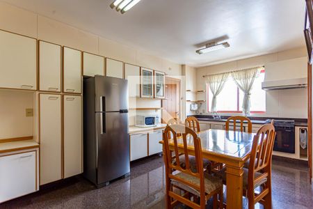 Apartamento à venda com 173m², 3 quartos e 2 vagas Apartamento à venda com 173m², 3 quartos e 2 vagasCozinha