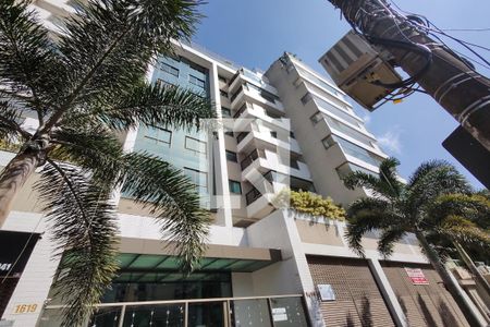 Apartamento à venda com 169m², 3 quartos e 2 vagasFachada 
