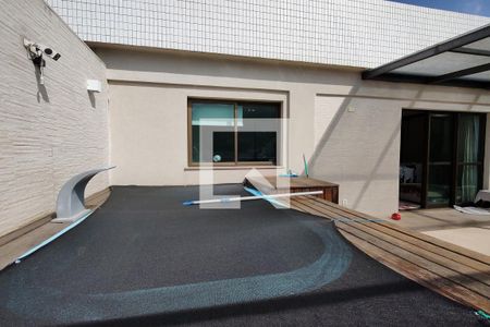 Apartamento à venda com 169m², 3 quartos e 2 vagasPiscina