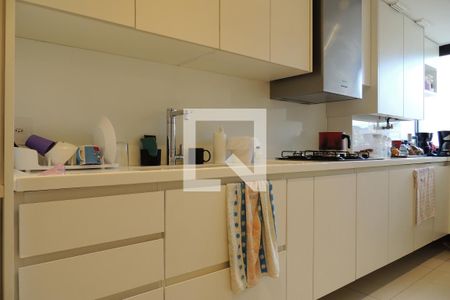 Apartamento à venda com 169m², 3 quartos e 2 vagasCozinha - Armários