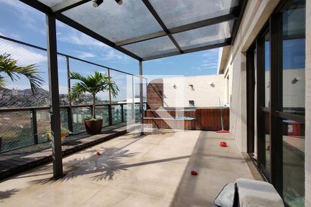 Apartamento à venda com 169m², 3 quartos e 2 vagasCobertura 