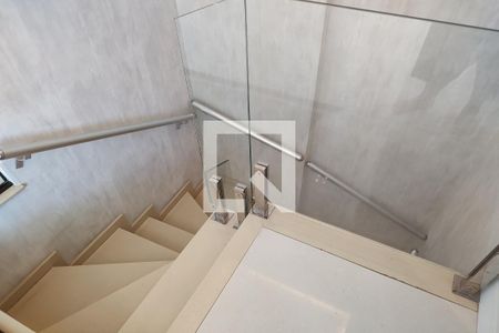 Apartamento à venda com 169m², 3 quartos e 2 vagasEscada 