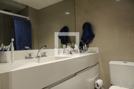 Apartamento à venda com 169m², 3 quartos e 2 vagasBanheiro da Suíte 