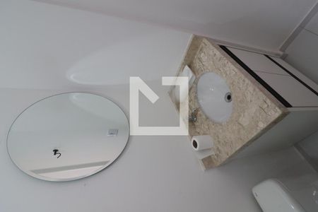 Banheiro  de kitnet/studio para alugar com 1 quarto, 25m² em Santana, São Paulo