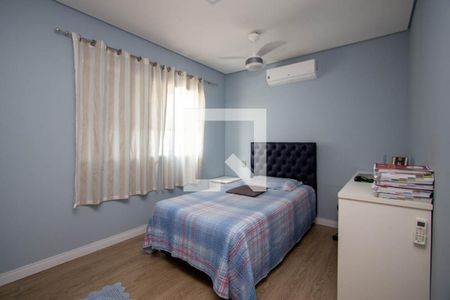 Casa de condomínio à venda com 339m², 4 quartos e 4 vagas Casa de condomínio à venda com 339m², 4 quartos e 4 vagasSuíte 2