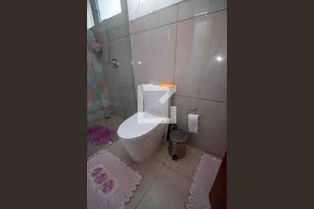 Casa de condomínio à venda com 339m², 4 quartos e 4 vagas Casa de condomínio à venda com 339m², 4 quartos e 4 vagasBanheiro da Suíte 4