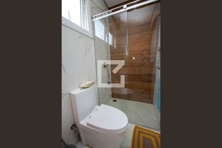 Casa de condomínio à venda com 339m², 4 quartos e 4 vagas Casa de condomínio à venda com 339m², 4 quartos e 4 vagasBanheiro da Suíte 3