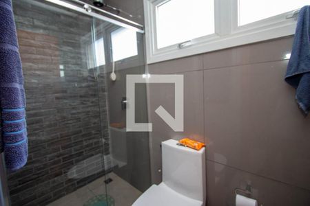 Casa de condomínio à venda com 339m², 4 quartos e 4 vagas Casa de condomínio à venda com 339m², 4 quartos e 4 vagasb