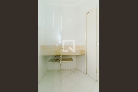 Casa à venda com 180m², 3 quartos e 4 vagasBanheiro da Suíte